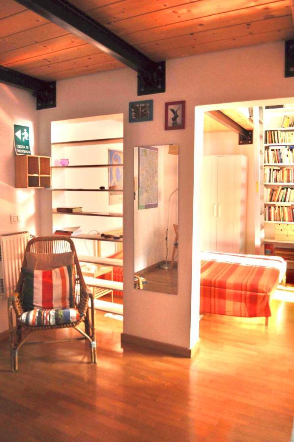 8 Studio Roma Esterno foto